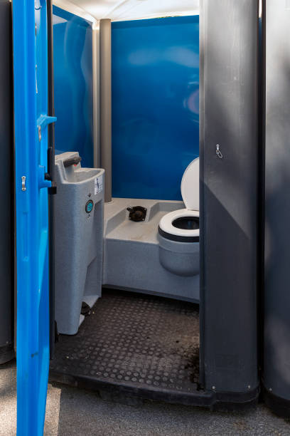 Best Luxury portable toilet rental  in Creola, AL
